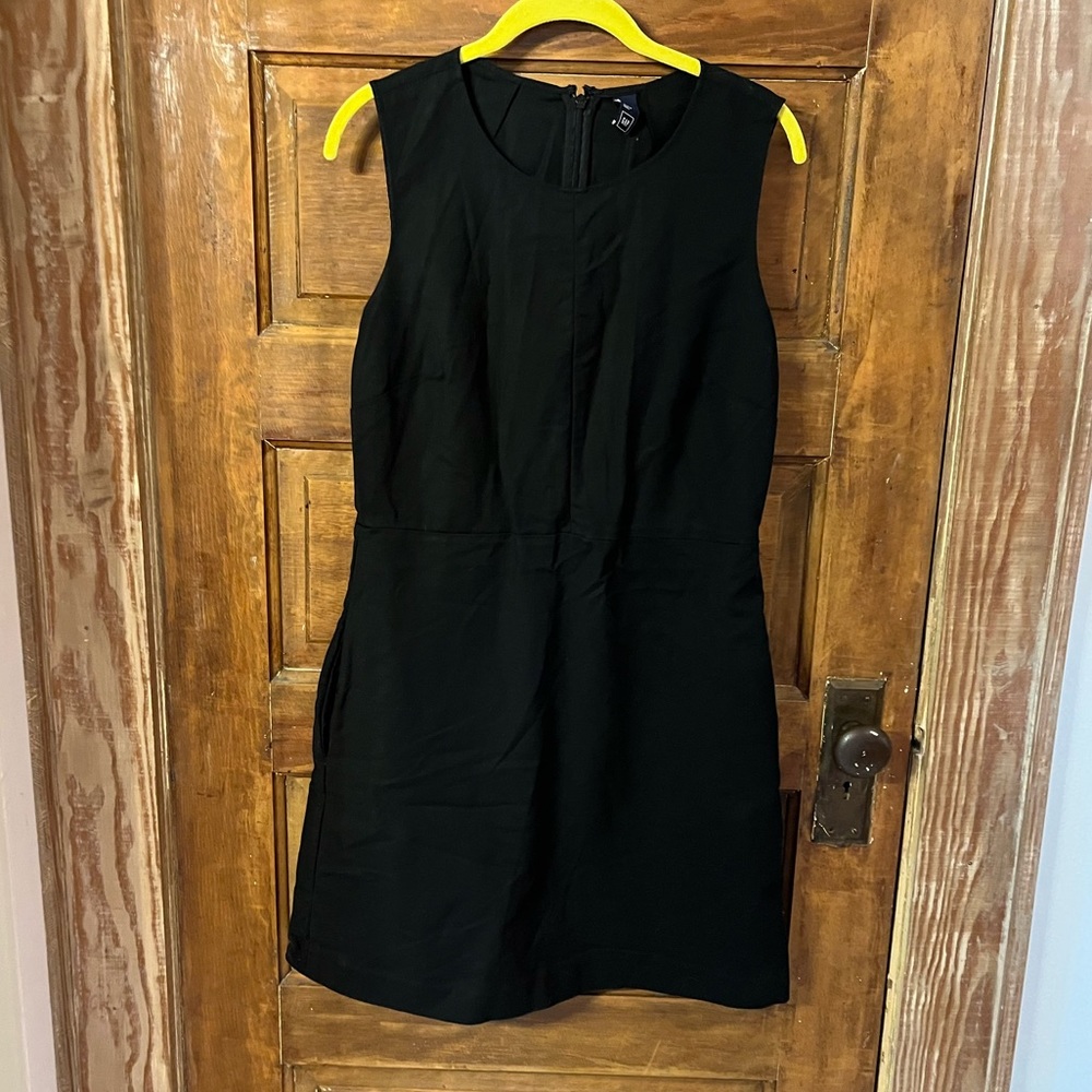 Gap size 12 black dress